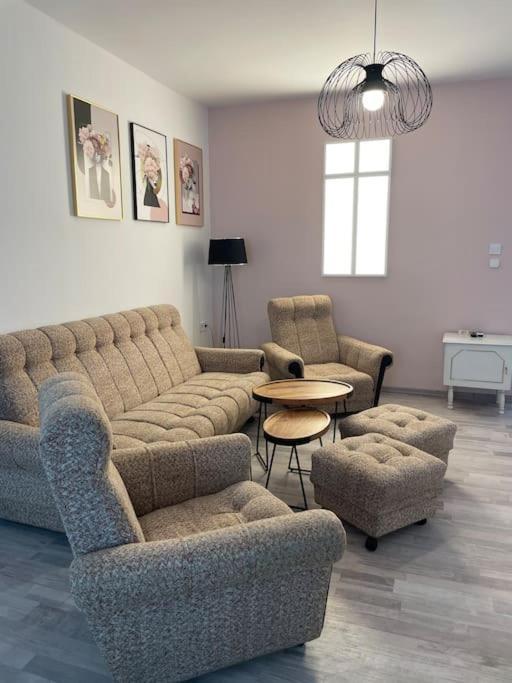 Appartement 3 Bedroom Apt, Spacious, Near South Park *